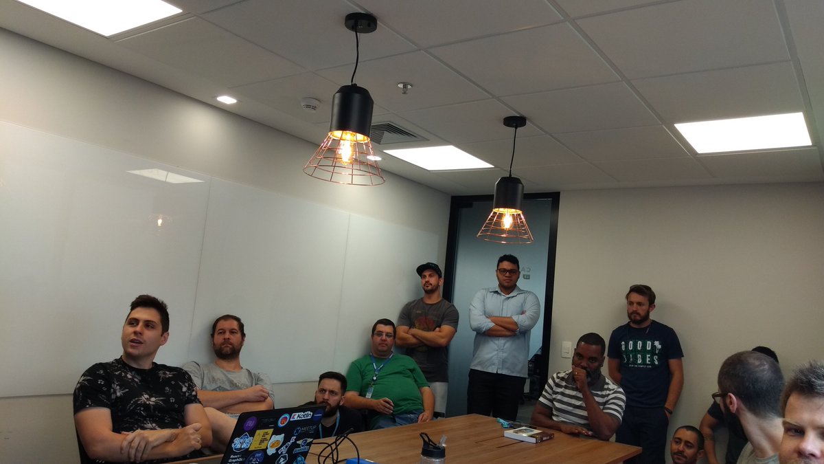 m_pelissari's tweet photo. Guilda #kotlin na #contabilizei https://t.co/zsP9zI3qmD