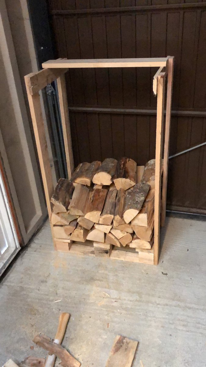 RickLilley's tweet image. A pallet, some tools and a few nails = some additional log storage in the garage 😀 #woodburner #logstorage