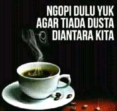 BoneraDev's tweet image. kira2 berapa kontener...klw uang 82 miliar..beli lem aibon..
.