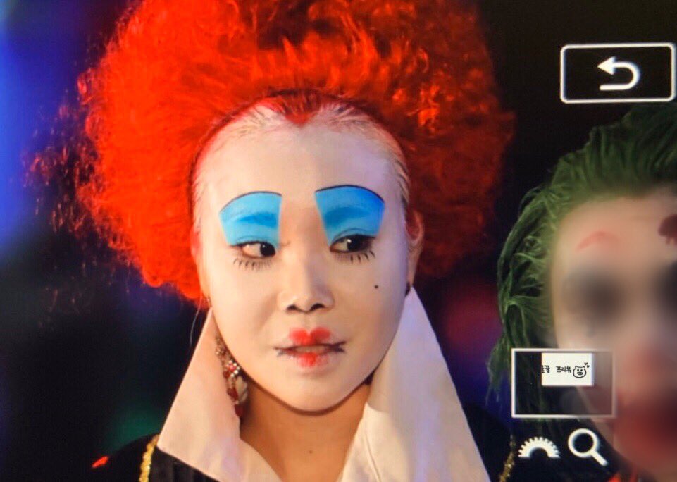 JOOE_bubu's tweet photo. 191031 할로윈 버스킹 프리뷰

🤡

#MOMOLAND #모모랜드 
#주이 #JOOE  #ジュイ
#이주원 

@MMLD_Official https://t.co/jbUcx7QpUz
