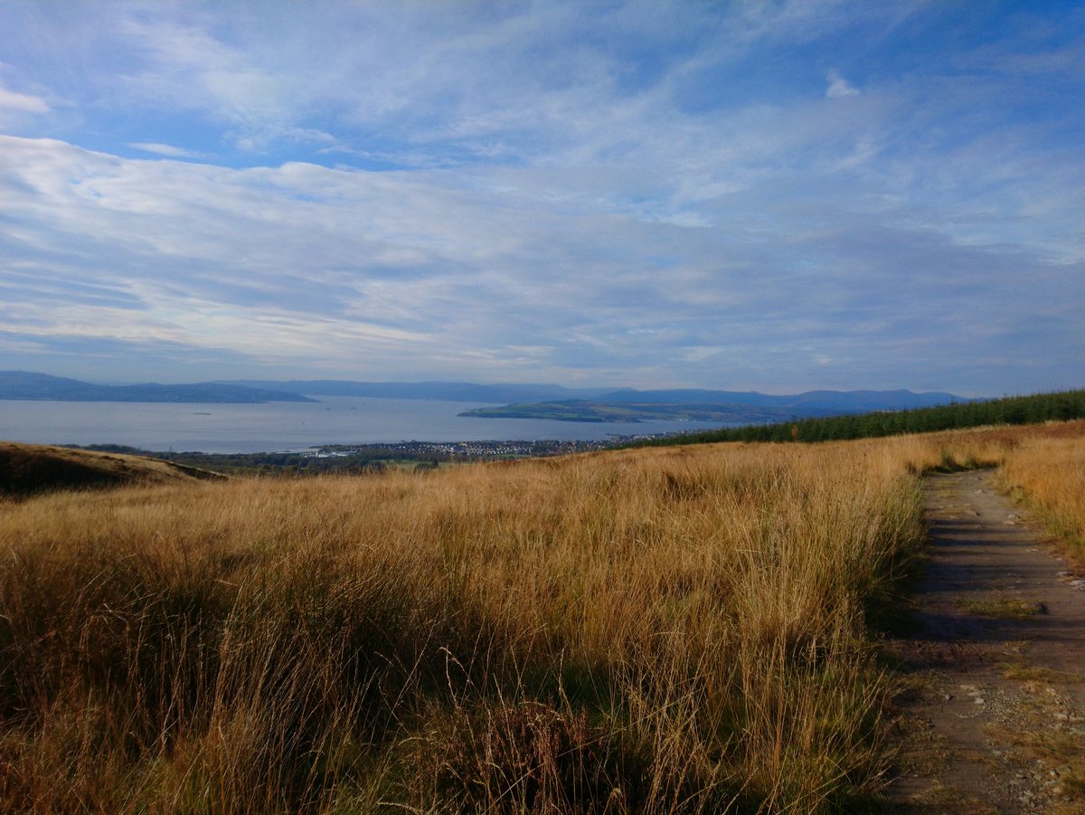 ksweeneyplanner's tweet photo. Now downhill to Helensburgh ❤️ #threelochsway https://t.co/VzfOqmIDjW