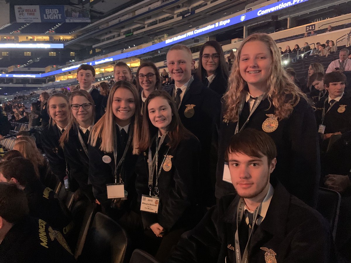 BHSAgDept's tweet photo. It might be early but Byron FFA is ready for the Opening Session! #FFA19 #ByronFFA https://t.co/6ljqQNx6mp