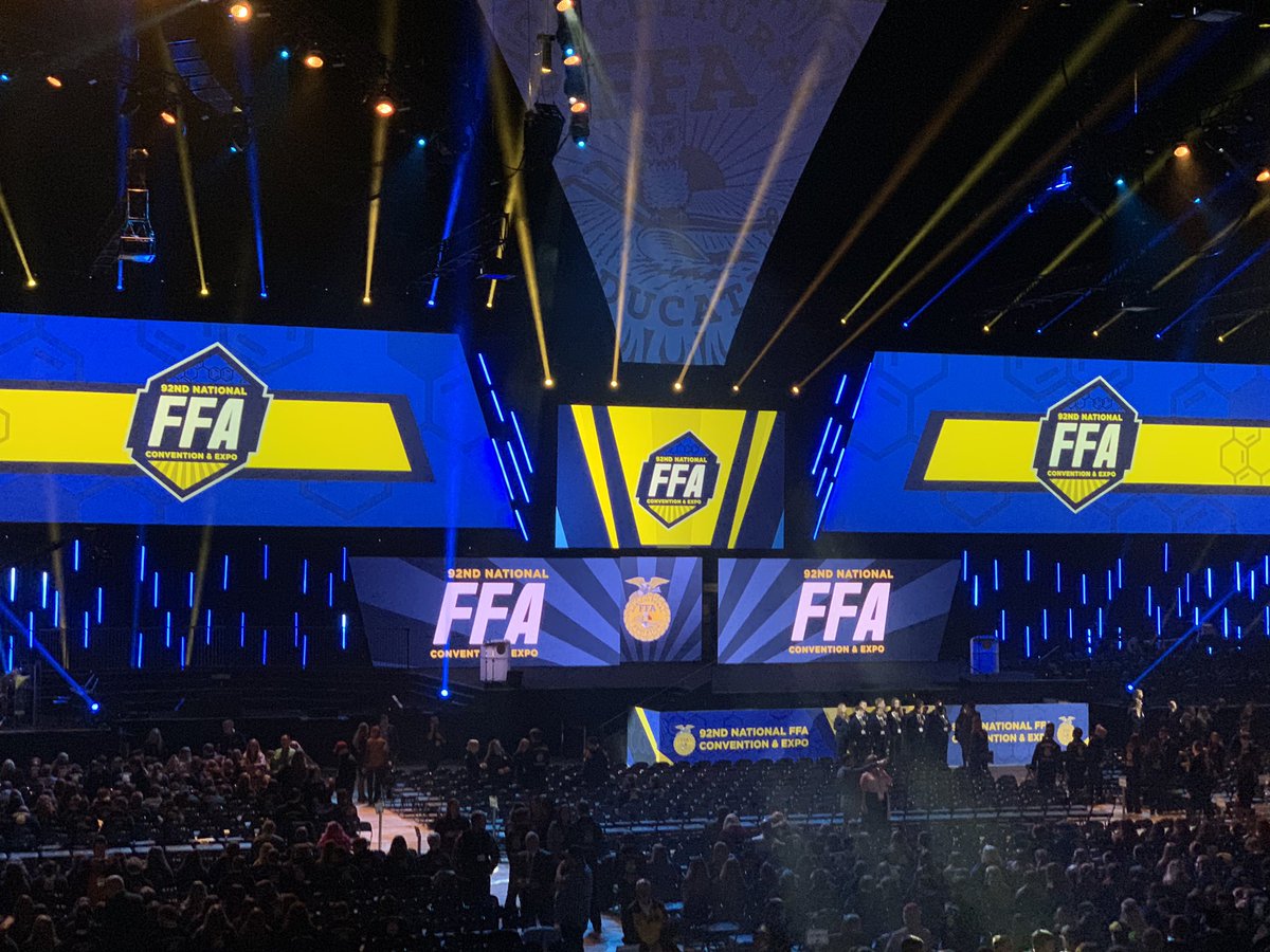 BHSAgDept's tweet photo. It might be early but Byron FFA is ready for the Opening Session! #FFA19 #ByronFFA https://t.co/6ljqQNx6mp