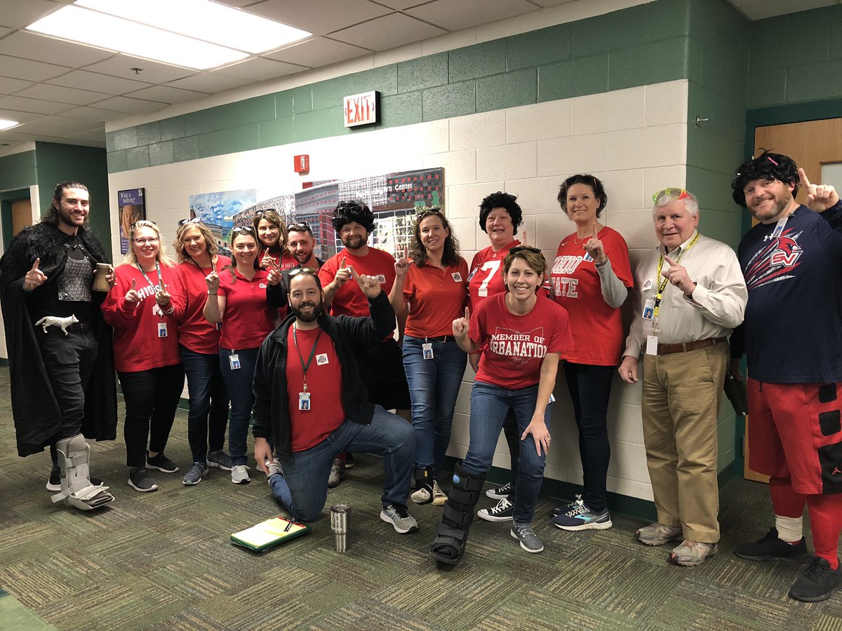 LkOrionHS's tweet image. The Math Department all dressed for Halloween like their favorite colleague, Mr. Wise.