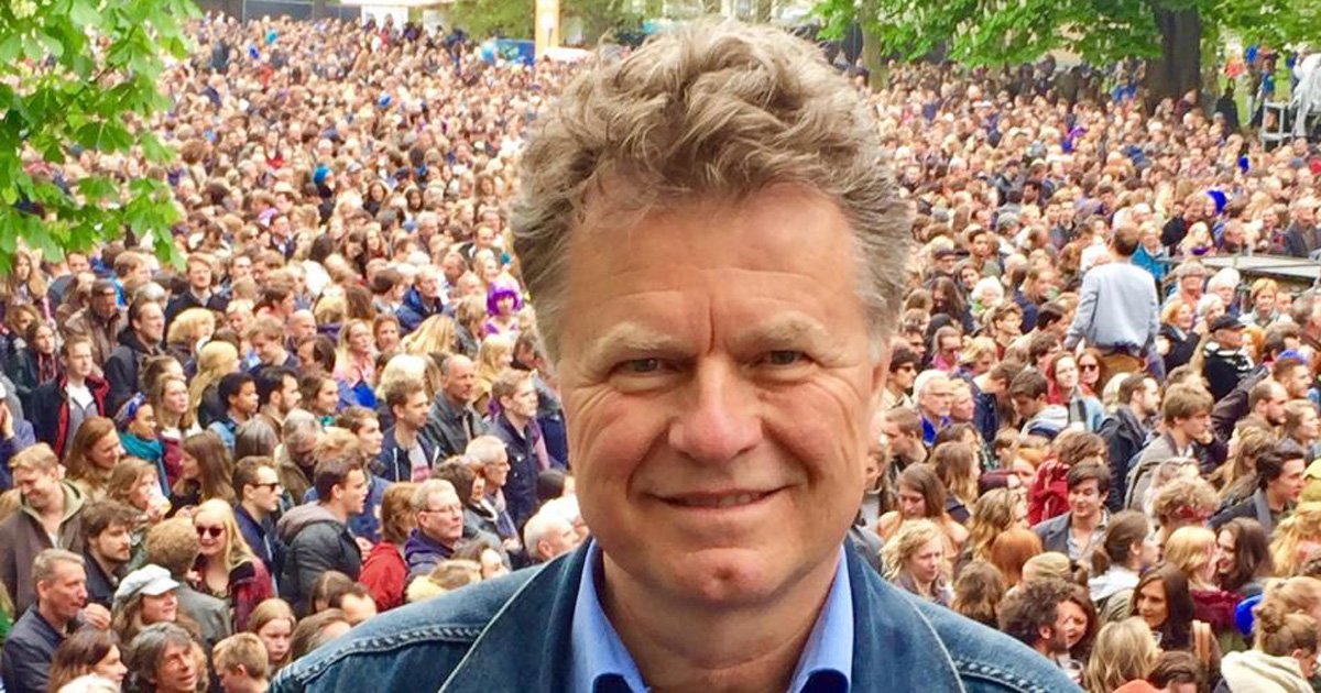 Kom je ook vrijdag 8 november van 20.15 - 22.00 uur naar de lezing van Eerste Kamerlid <a href="/DittrichBoris/">Boris Dittrich</a> in @BiebAmstelland? Met meer info over zijn boek ‘Elke liefde telt’ en zijn ervaringen bij Human Rights Watch <a href="/hrw/">Human Rights Watch</a>. Aanmelden kan via: bit.ly/2WB1hAE;