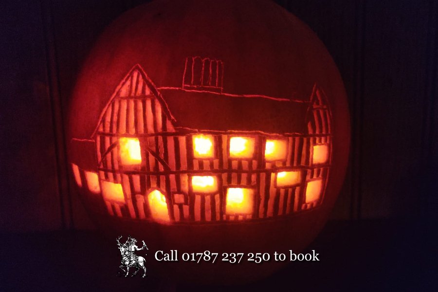 WhiteHart1505's tweet photo. Abi at The White Hart has made a White Hart Pumpkin. Some great carving skills going on there! Happy Halloween everyone. #whitehartgtyeldham #suffolkrestaurant #essexrestaurant #suffolkdining #pumpkin #halloween https://t.co/D85AMPzzJy
