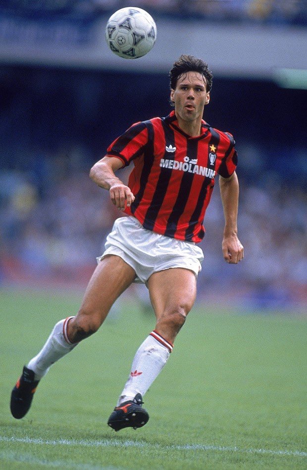 Happy 55th Birthday The Swan , Marco Van Basten! 

9    Buon compleanno, Leggenda! 