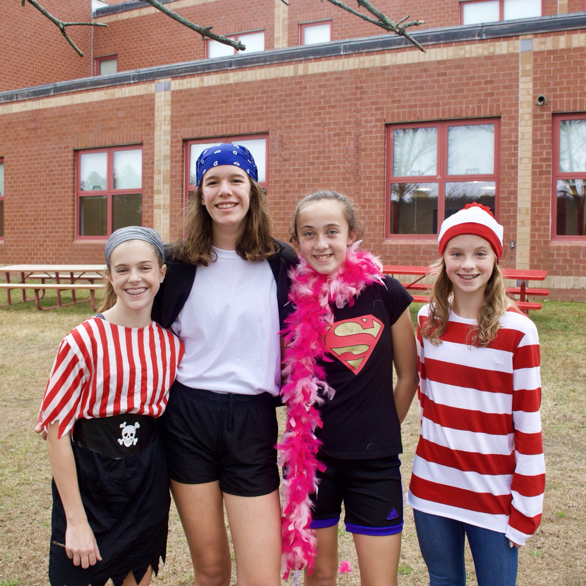 deastwood23's tweet image. THSXC #TMLT @TyngsboroXC #whatmakesusrunfast