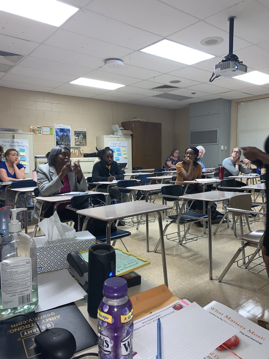 ColumbiaARC's tweet photo. @ArdenBeagles Literacy Coach facilitating professional learning on Word Study today#R1literacy https://t.co/L0Y2wNQVrj