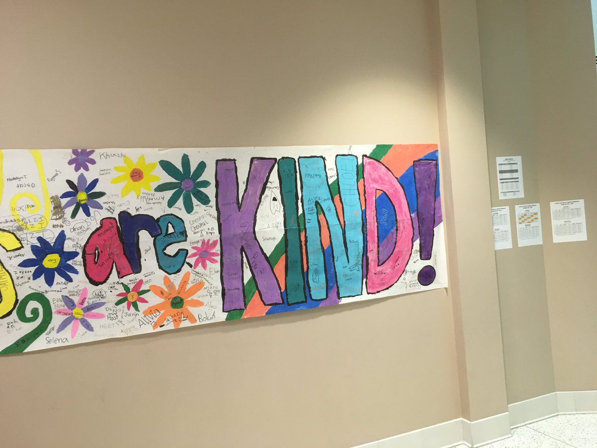MaddenLibrarian's tweet photo. Beautiful banner created by Madden art club. All of our huskies signed as a pledge to stay kind. So proud! https://t.co/3T2HeJpBnH