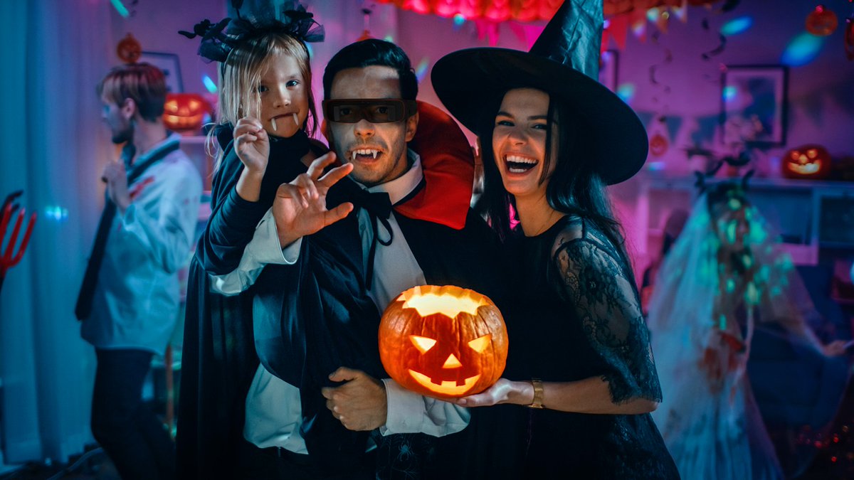ThirdEyeGen's tweet photo. What do you get if you cross a vampire with X2 Mixed Reality Glasses?
Love at first byte.
---
Happy Halloween from our team to yours!
---
#happyhalloween #boo #halloween #vampirepuns #punny #vampires https://t.co/I3Ms3e7DG6