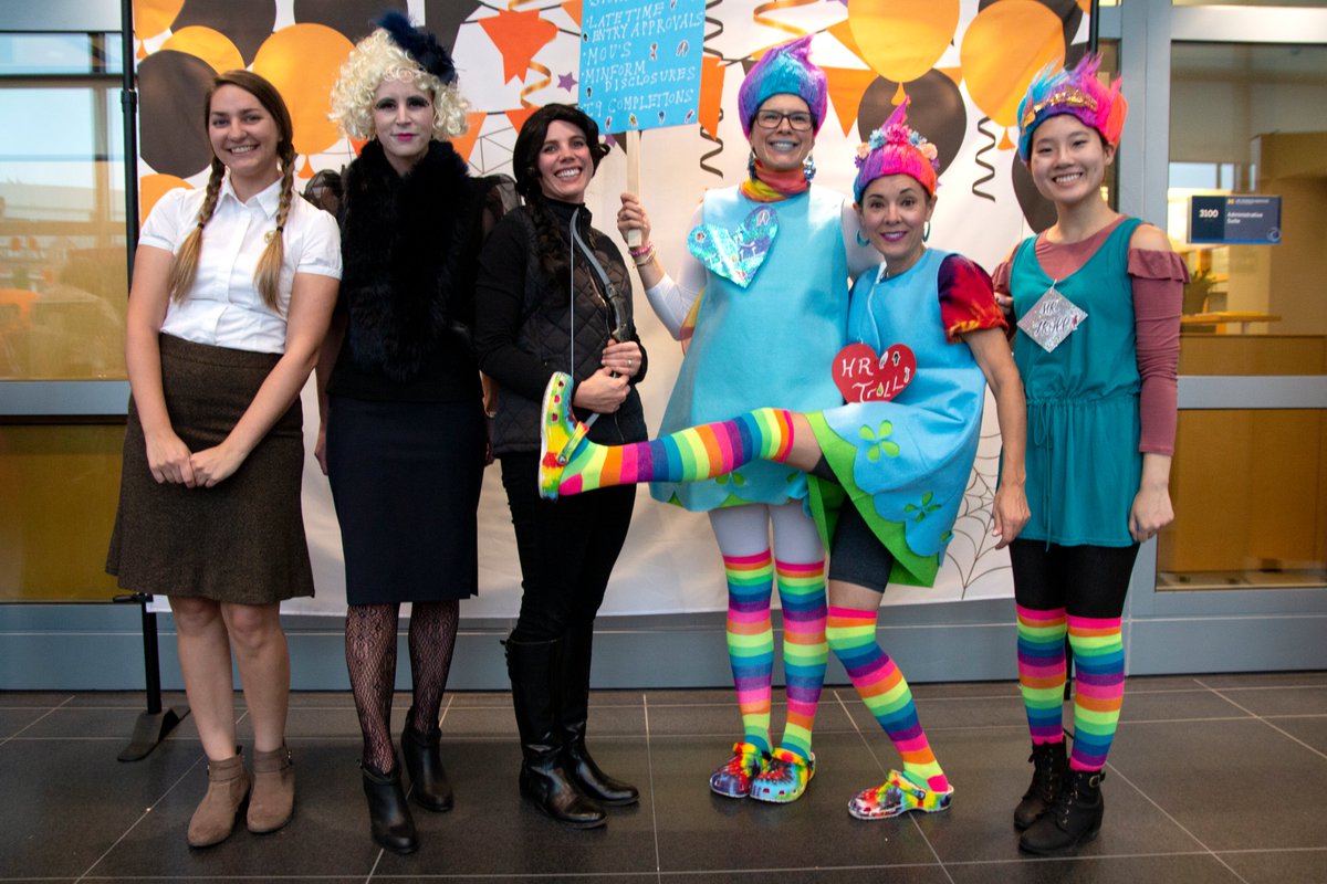 UMLifeSciences's tweet photo. Congrats to the winners of the #LSIHalloween costume contest, and thank you to everyone who participated!
Best large group: Barbies
Best small group: Hunger games (runner-up: HR Trolls)
Best science-themed: "Next Top Model" systems
Best individual: #CryoET (Runner-up: Poison Ivy) https://t.co/677sKbIaxo