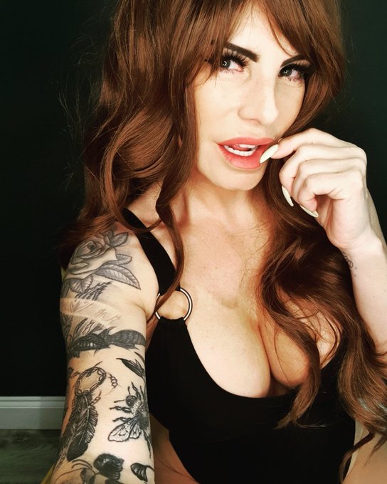 It looks like I have been bitten by Zombies, this could be the last image of the girl before the Bite<a href="/tag/scoundrels"class="tags"><span>#scoundrels</span></a>