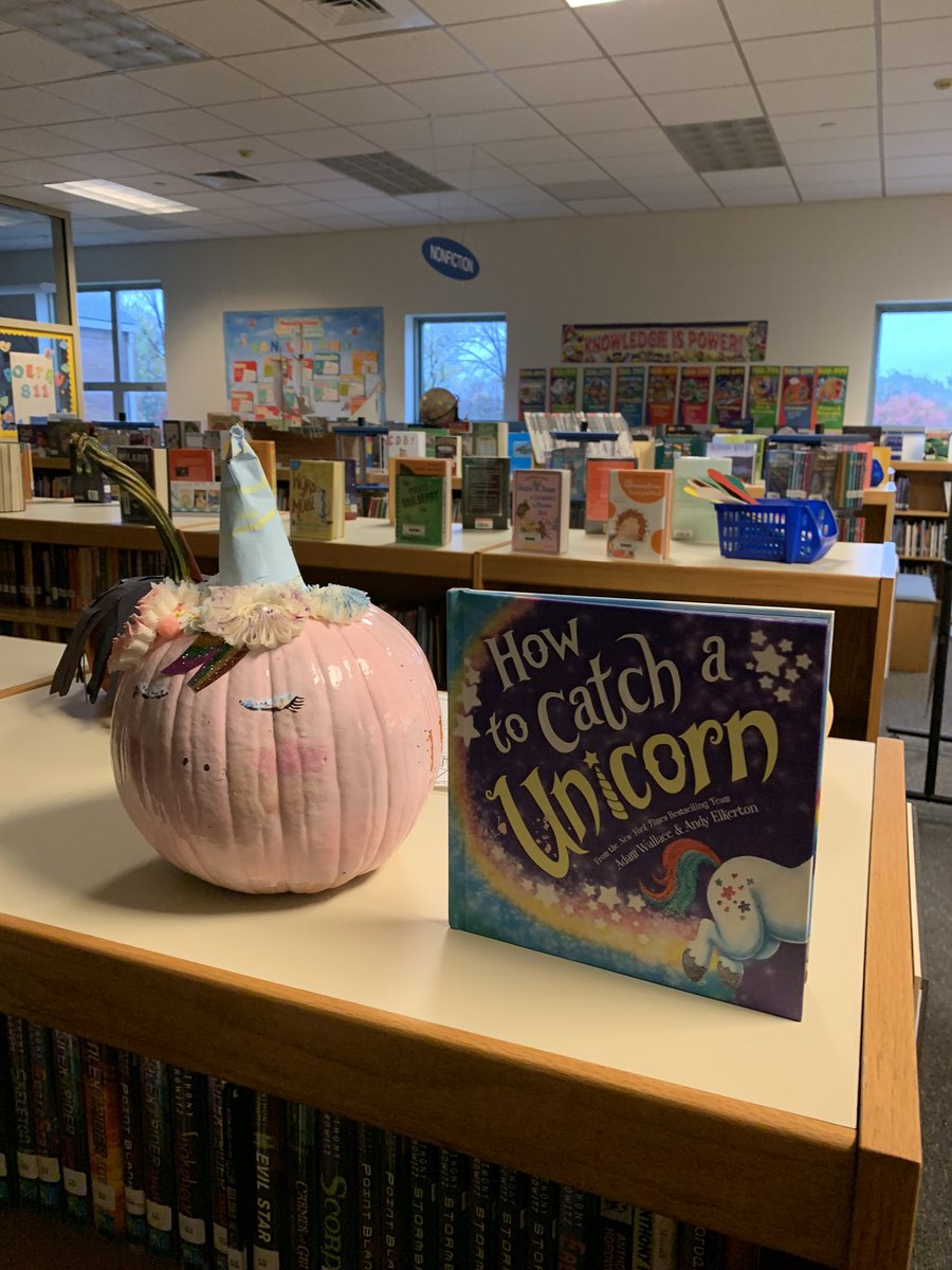 UESLibrary's tweet image. Happy Halloween from UES library. The students worked hard creating their favorite book characters for our storybook pumpkin patch. 🎃@UESPrincipal