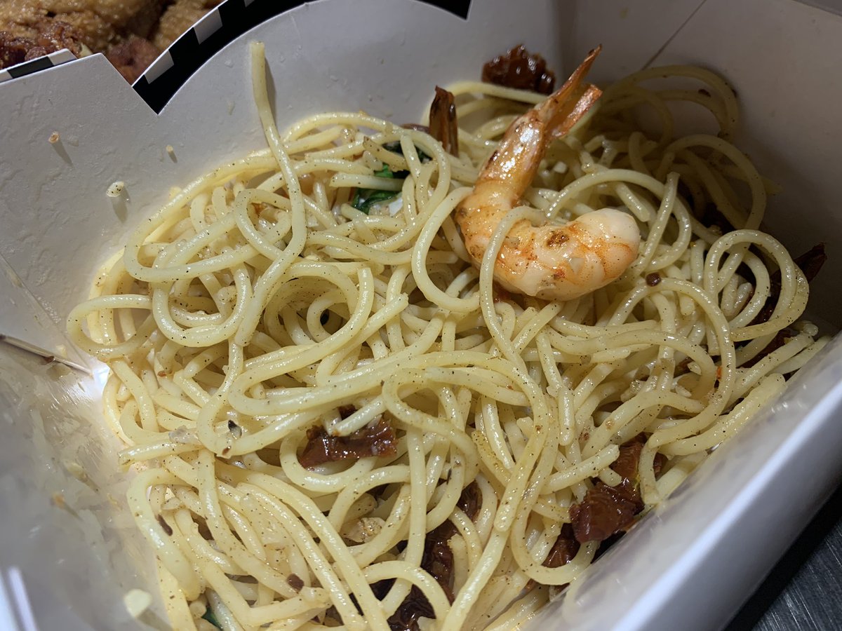 hellofatchie_'s tweet photo. โ๏ธ dear darla
โ๏ธ garlic parmesan wings
โ๏ธ charlie chan
โ๏ธ shrimp agli olio
#hulinghirit https://t.co/Ibpvu1vFbV