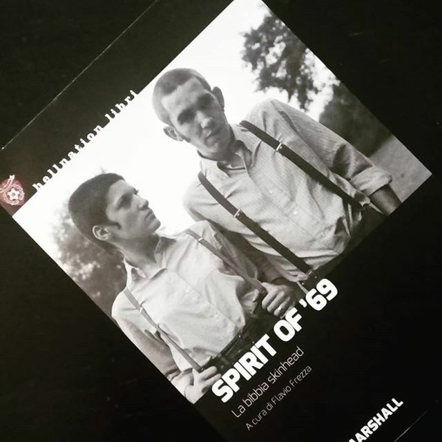 irudiband's tweet photo. A souvenir from the recent Genova book fair: an historical title, but translated in Italian only a few months ago. Very curious to read it
#coolbooks #hellnationlibri #georgemarshall #spiritof69 #flaviofrezza #labibbiaskinhead https://t.co/0G3aXerGrt https://t.co/gZnadAYDDn