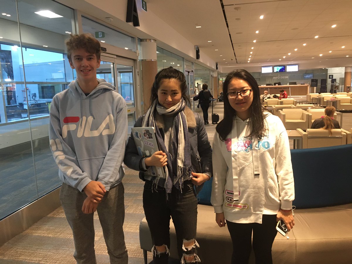 msdaynataylor's tweet photo. Heading to Boston with these @LakefieldCS students, who are competing at the International Independent School Public Speaking Competition! https://t.co/gK6BGpyBkv