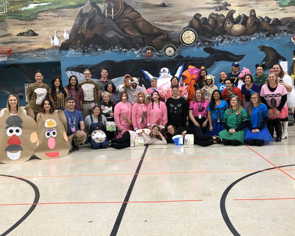 RidgewoodES's tweet photo. WE ARE READY FOR A GREAT DAY! https://t.co/KekFj86OyF