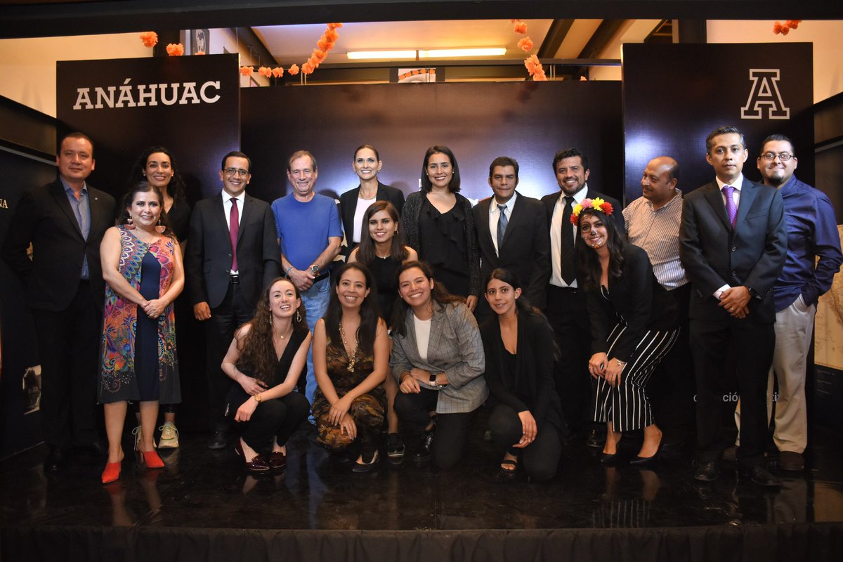 RecAnahuacPue's tweet photo. Como cada año, la @UAnahuacPuebla y la Escuela de Diseño y Arquitectura realizaron el concurso Calavereando, dinámica que tiene como objetivo fomentar la creatividad y preservar las tradiciones de nuestro país. https://t.co/tcalxMmX1P