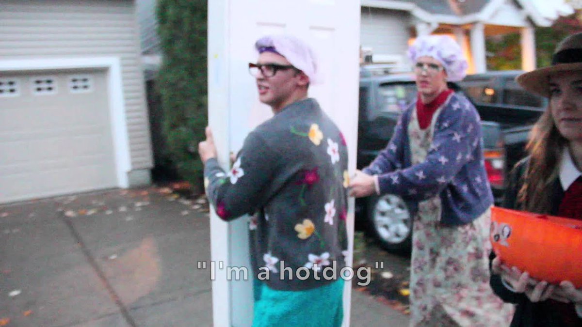 Need a last minute idea?? We LOVE this!! Happy Halloween everyone. Remember #sharingissweet #happyhalloween  youtube.com/watch?v=xhS_Cj… #trickortreat #greathalloweenideas #storage #parking #airbnbforstorageandparking #gotspaceneedspace #rentstoragespace #garage #makemoneyfromhome