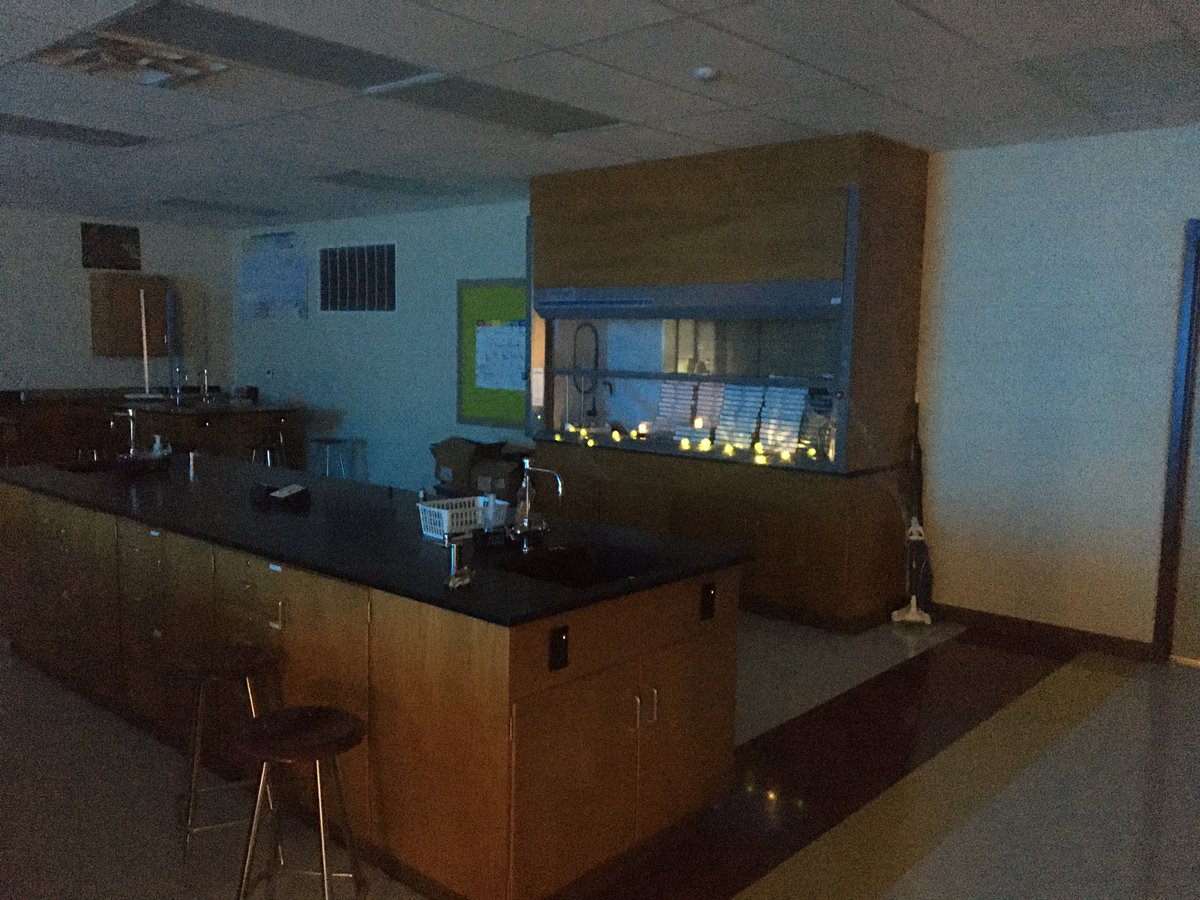 Spooky science today in CN-4! #halloweenlearning #roomtransformation #setthestagetoengage