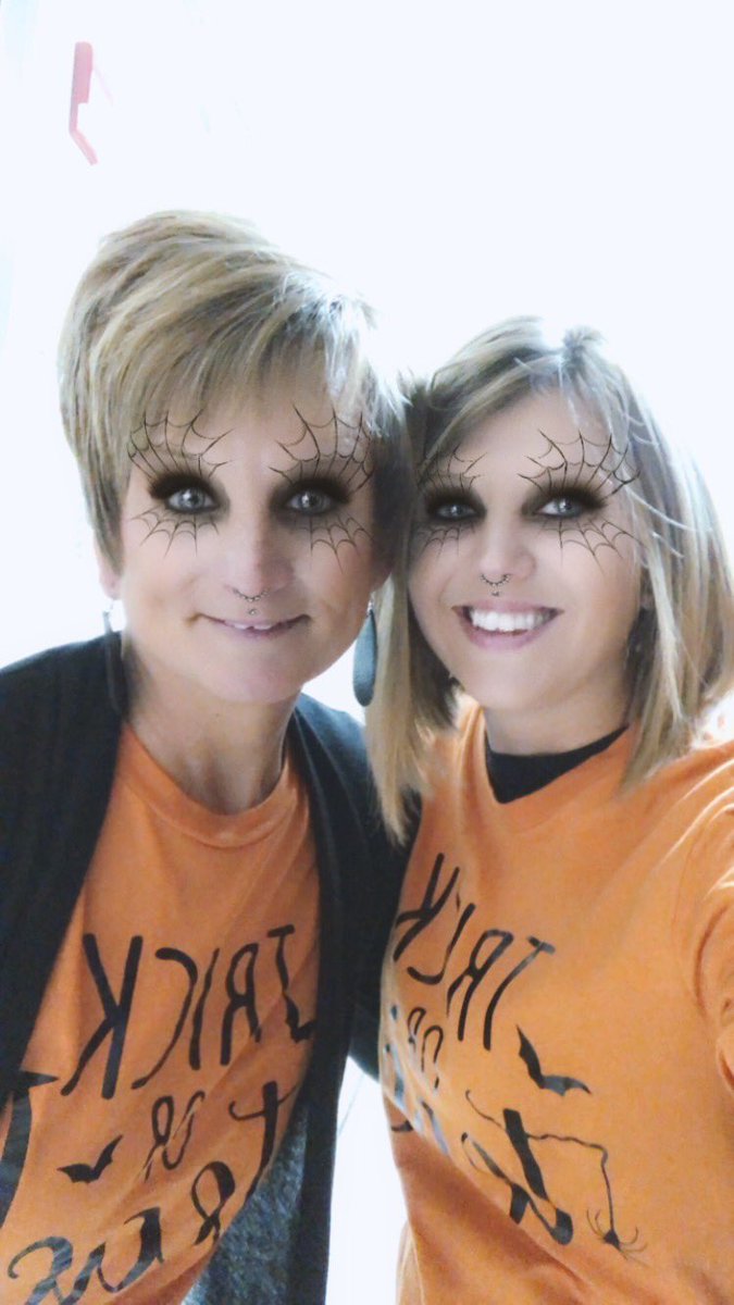 haake_kim's tweet photo. When you have the best coworker...so fun!!! #wesclinwarriors https://t.co/5H9b9D1P6u