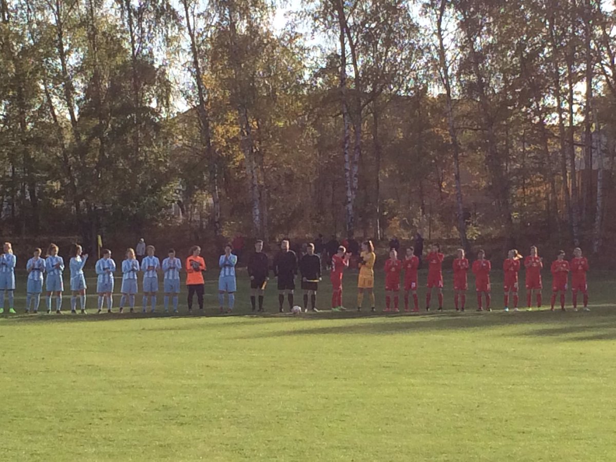 HenzeJens's tweet photo. Sachsen-Pokal Frauen
Chemnitzer FC - RB Leipzig
#cfcRBL
Anpfiff um 14:00 Uhr im Stadion Neubauernweg
#RBLFrauen https://t.co/1dwIl4fbLF