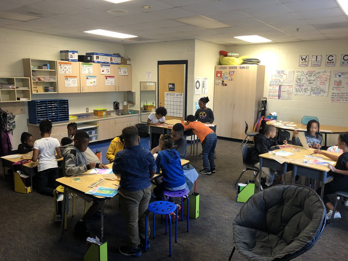 Mrs. Johnson’s Class (@3rdataglance) on Twitter photo Getting crafty today making a multiplication quilt and portrait for ELA #180daysallin #STEAMM <a href="/MEDatBCE/">Bridge Creek Elem</a> Getting crafty today making a multiplication quilt and portrait for ELA #180daysallin #STEAMM <a href="/MEDatBCE/">Bridge Creek Elem</a>
