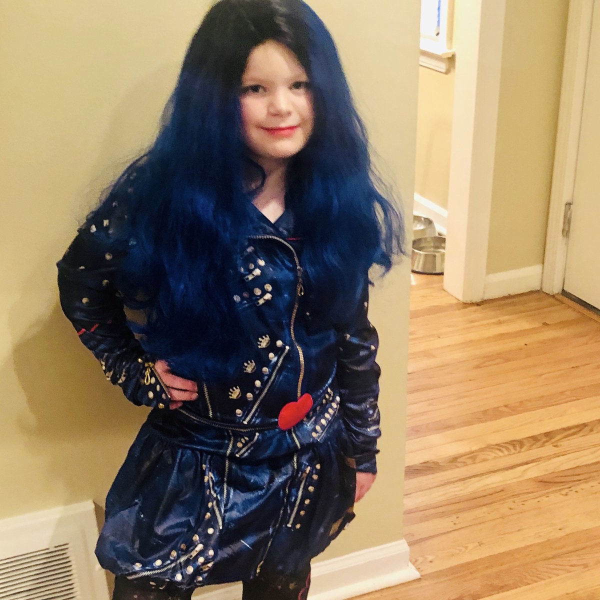 Vivi Rocking Evie from descendants 2. Happy Halloween Everyone!