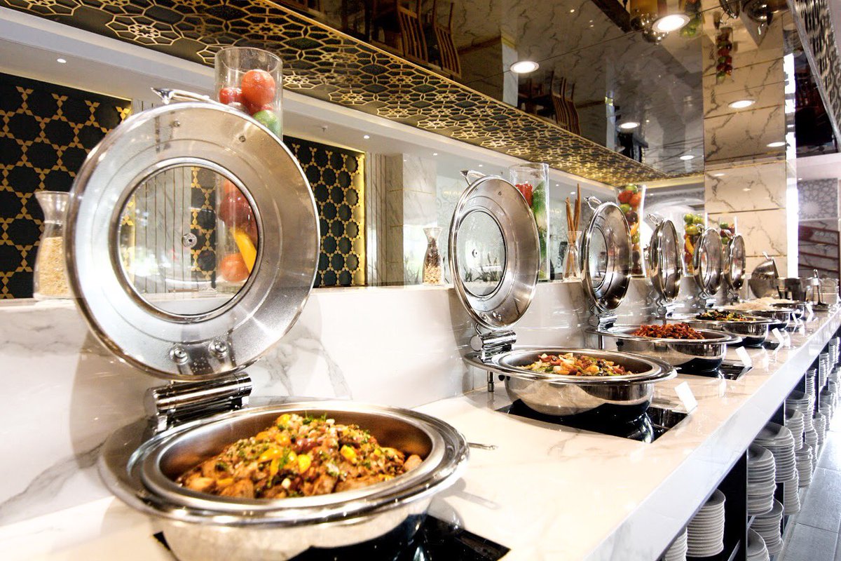 hermesaceh's tweet image. RESTAURANT; A friendly place to taste selection of Indonesia and International cuisine. A perfect combination between International standart and Acehnesse Hospitality #restaurant #hermescafe #hermespalacehotel #bencooleninternational