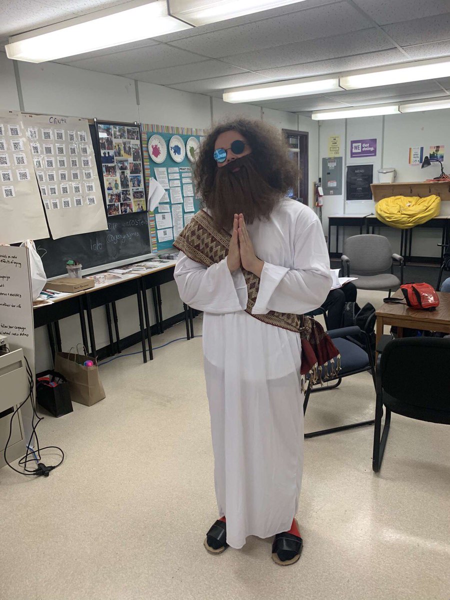 Aaron Holland tweet media