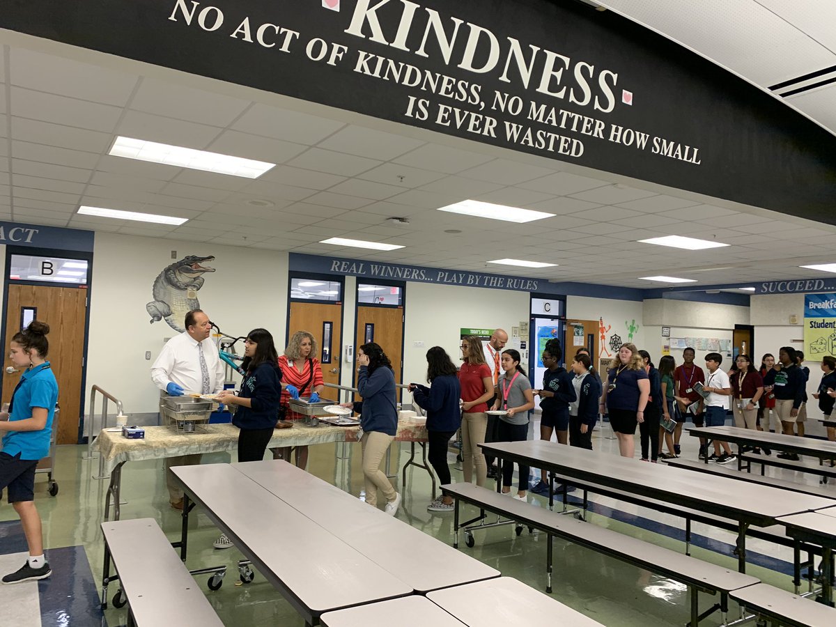 ENMGators's tweet photo. Straight “A” Pancake Breakfast! Proud of our Gators.#ccpsfamily #gameongators https://t.co/dUoeGW4awi
