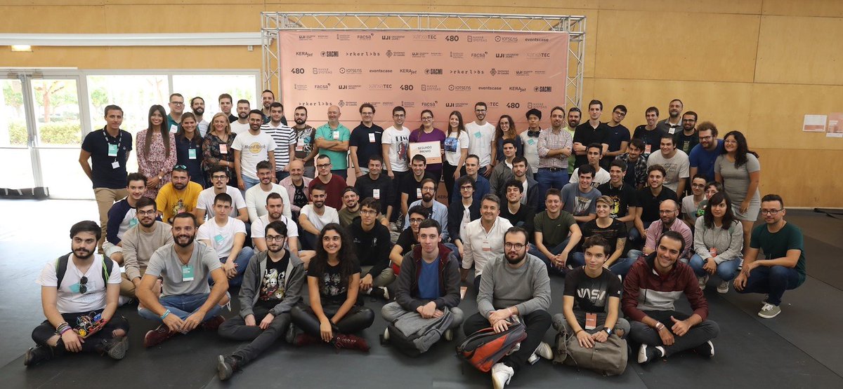 HackathonCS's tweet image. En nuestra página de Facebook tenéis disponibles las fotos de este corto, pero intenso, fin de semana 🤩 #HackathonCS19