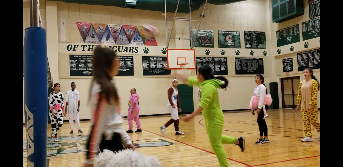 LadyJags1's tweet image. Costume practice! We've got an incredibly dedicated group of girls who practiced bright and early this Oct 31st.  @JordanNISD @MsHallScience #RomerosRegulators #jordanMSlegends