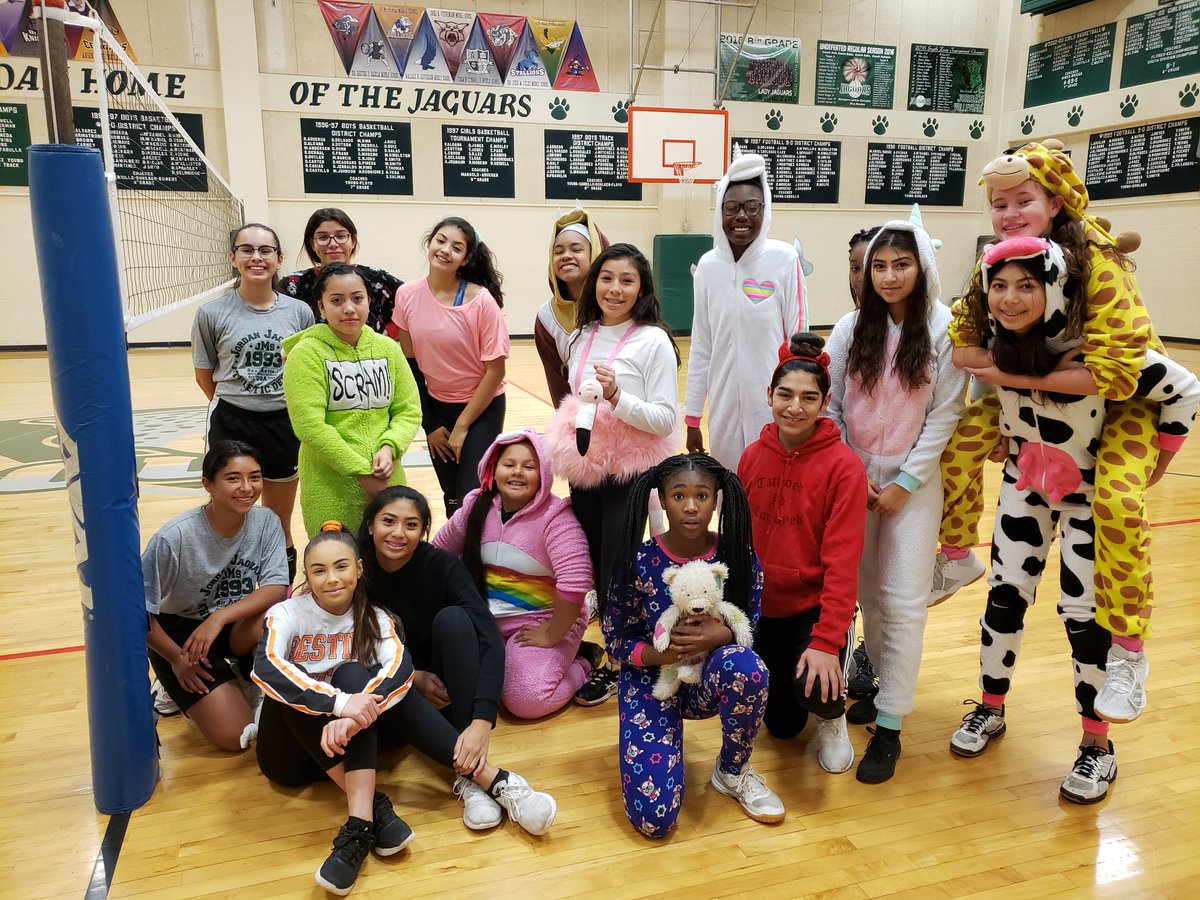 LadyJags1's tweet image. Costume practice! We've got an incredibly dedicated group of girls who practiced bright and early this Oct 31st.  @JordanNISD @MsHallScience #RomerosRegulators #jordanMSlegends