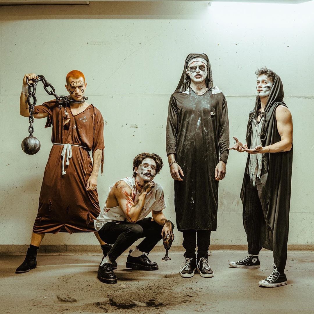 WorldWTheVamps's tweet photo. 🎃🎃🎃Happy Halloween🎃🎃🎃 https://t.co/YqgoqSXQPx