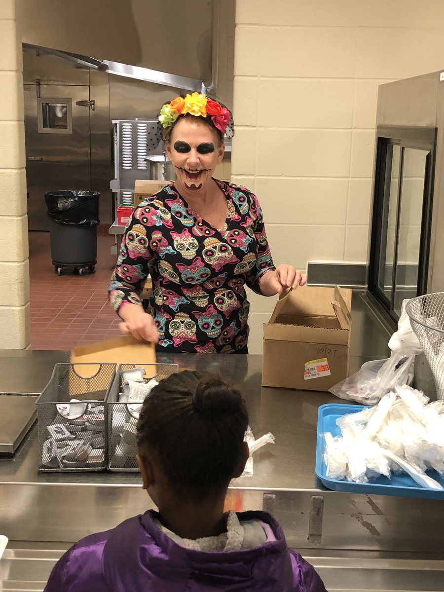 jneylandtx's tweet photo. @ClearCreekISD @NPERockets NPE’s cafeteria manager and staff getting in the spirit of Halloween! https://t.co/n7MXy90YOt