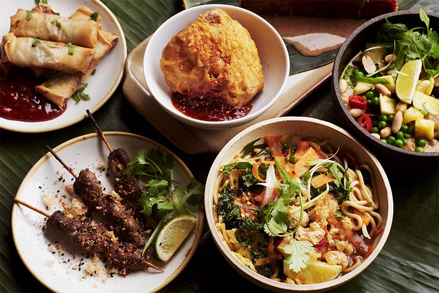 With a Sunday kamayan served on banana leaves instead of plates (sorry <a href="/WeWantPlates/">We Want Plates 🍽</a>) - TV's #millionpoundmenu winner <a href="/BbqDreamz/">BBQ Dreamz</a> new Bethnal Green restaurant sounds definitely worth a trip hot-dinners.com/201910318998/G…