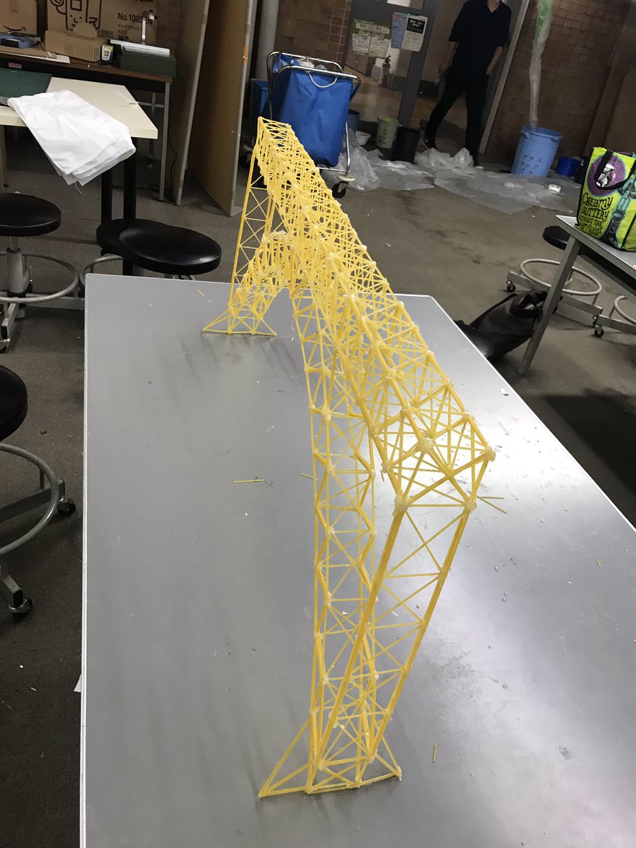 yutazero21's tweet photo. 今度はパスタの橋
#Pastabridge https://t.co/AJ7rFgZZxG