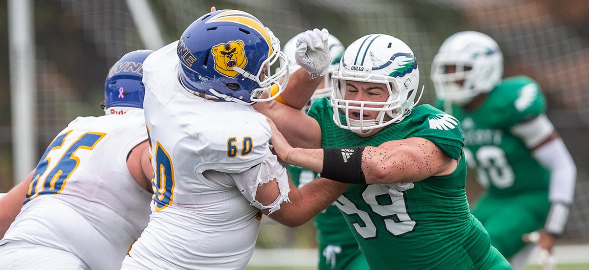 ECGulls's tweet photo. GAMEDAY CENTRAL: @EndicottFB Clashes With Conference Rival Western New England On Saturday (1 PM) 

STORY ➡️ https://t.co/aNcsePXHz3

NOTES
* Endicott and Western New England rank first and second in the @CCC_SportsFB in points per game (41.4 PPG, 40.6 PPG). https://t.co/iEOMVav3zh