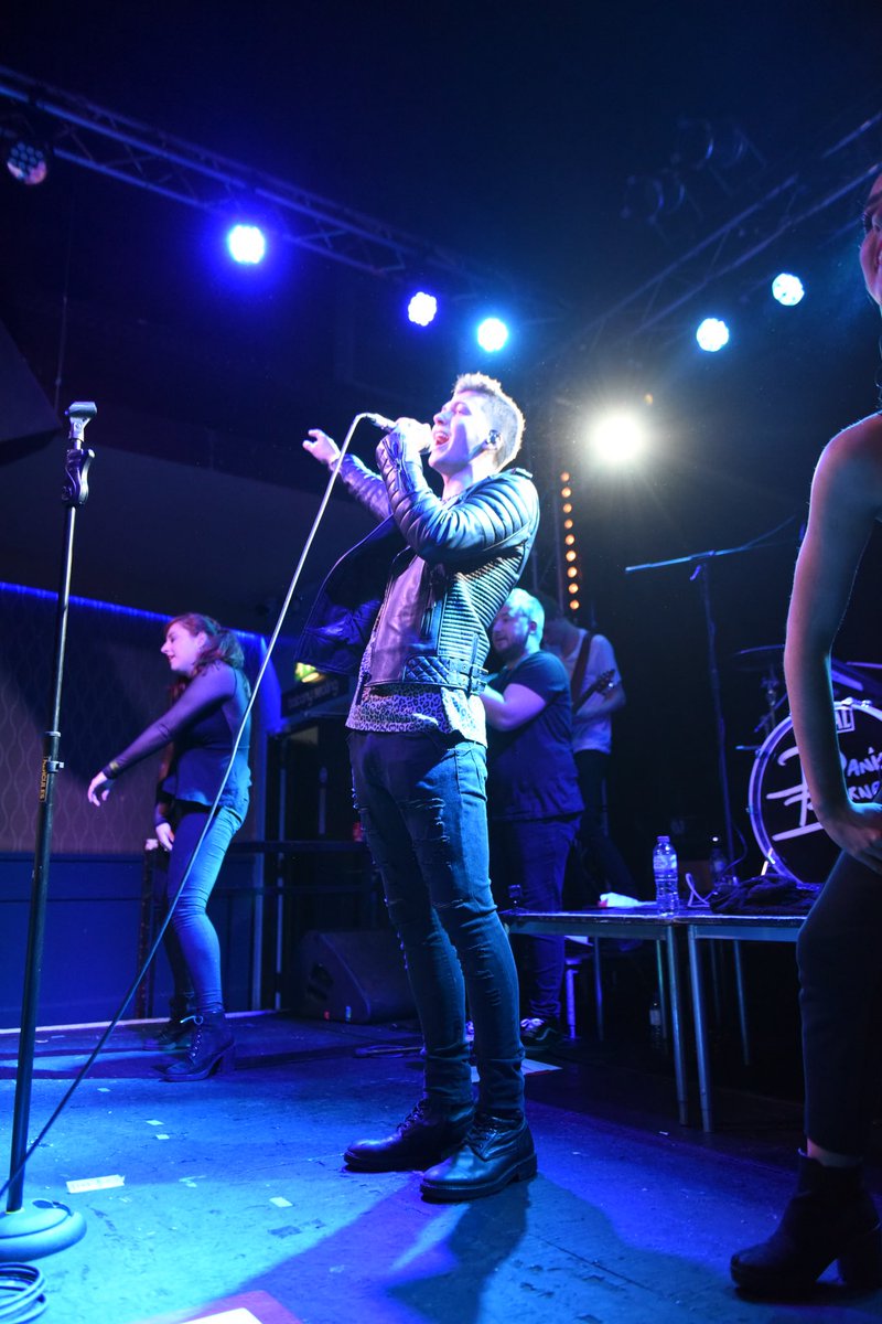 It’s been a whole year since my very first headline gig at the @o2academynewcastle ! Wowwww!! A lots been happening in the shadows! Next year is going to be a big one!!! 🥳🙌🏼

#music #singer #songwriter #throwback #pop #artist #band #throwbackthursday #o2academy #livemusic