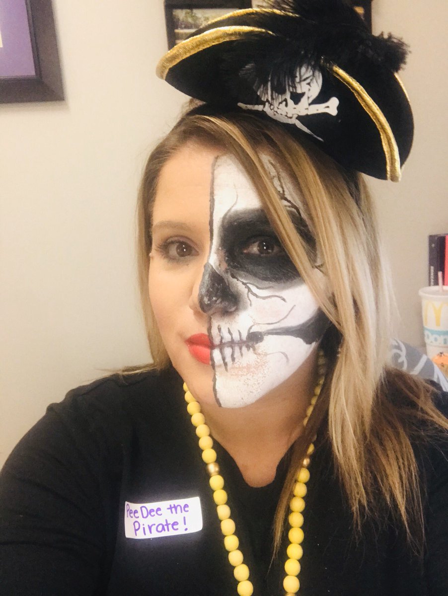 flint_leah's tweet photo. Graduated from @EastCarolina May 2019 from their @BSUSECU program! I am now working as an educational Planner @sunyjefferson and today I am celebrating #halloween2019 by dressing up as my all time favorite pirate @theECUmascot PeeDee!! #foreverapirate #paintitpurple #ecualumni https://t.co/LfmBOV6iFB
