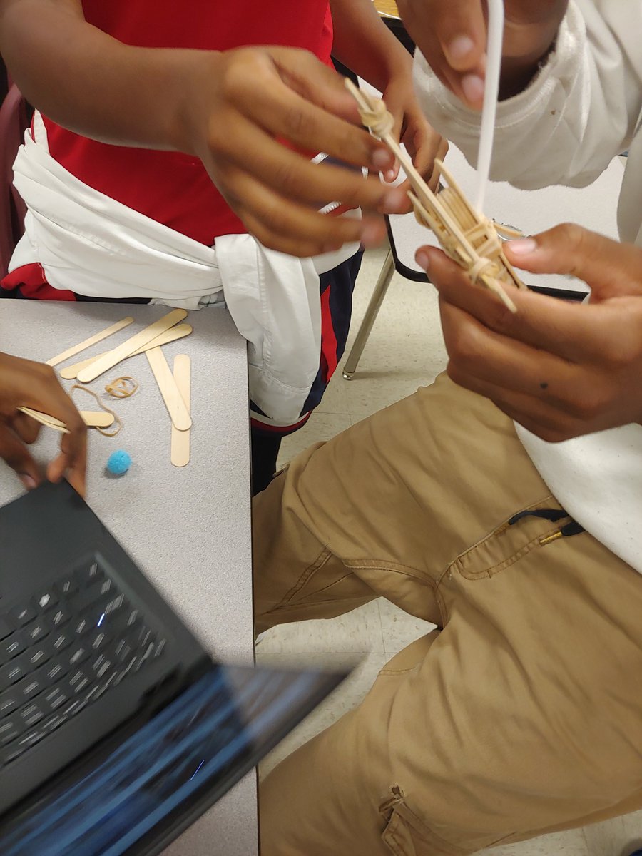 LifewithStellaB's tweet photo. FPWA is catapulting into #STEAM! #SLPSmagnet #StopandSTEAM #FPWA #TheWESTprepmagnet #halloween2019 https://t.co/fW7kJGsl9v