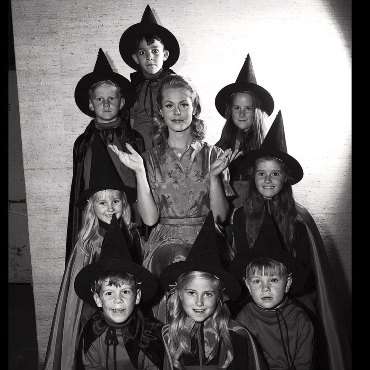 RT @MoMcCormick7: "Witching" you all a "Bewitching", fu...