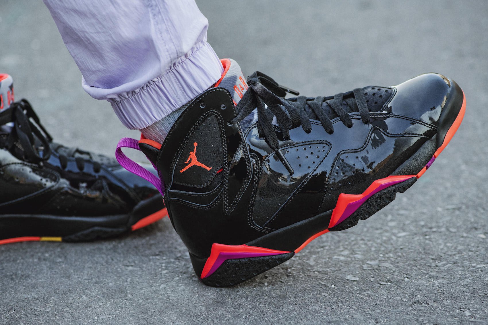 Finish line store black jordans