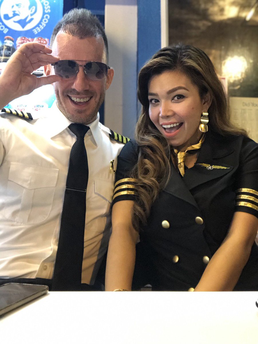xanadujin's tweet photo. #HappyHalloween #flytojapan✈️ https://t.co/EeDV0Q97zT