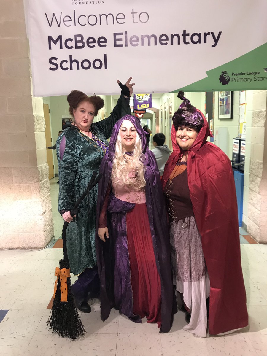 McbeeSpecials's tweet photo. The Sanderson Special Areas Sisters kicking off our Book Character Parade and CATCH Field Day! #TOGETHER @ElementaryMcbee #WhyMcBee @mcasas44 @AustinISD @FineArtsAISD https://t.co/e76h165Tib