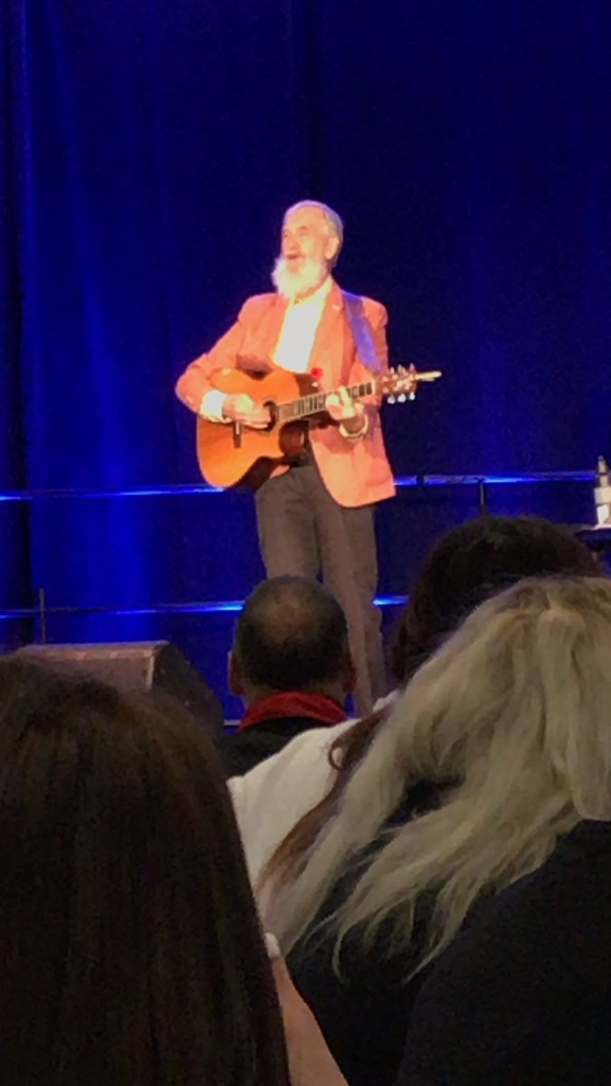 Manitoba_ABA's tweet photo. Fred Penner at the #CCDDA day 2. What a keynote to start the day! #WhatADay https://t.co/WKFNXMDeOi