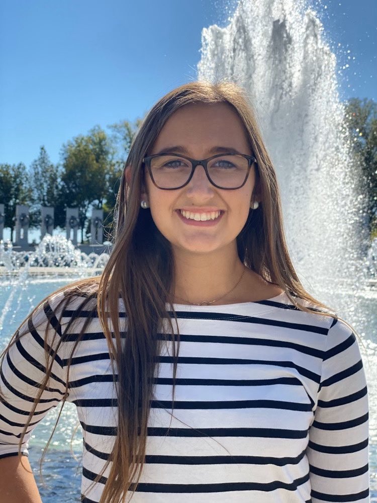 Alston_LRU's tweet image. Olivia Thorn, Sophomore, Medical Studies Major, is a part of: SGA, Lineberger Fellows, LR Honors Academy, as well as being a Bear of Distinction. Olivia is also currently interning at Frye Regional Medical Center in the Cardiology Dept. #StudentProfile
