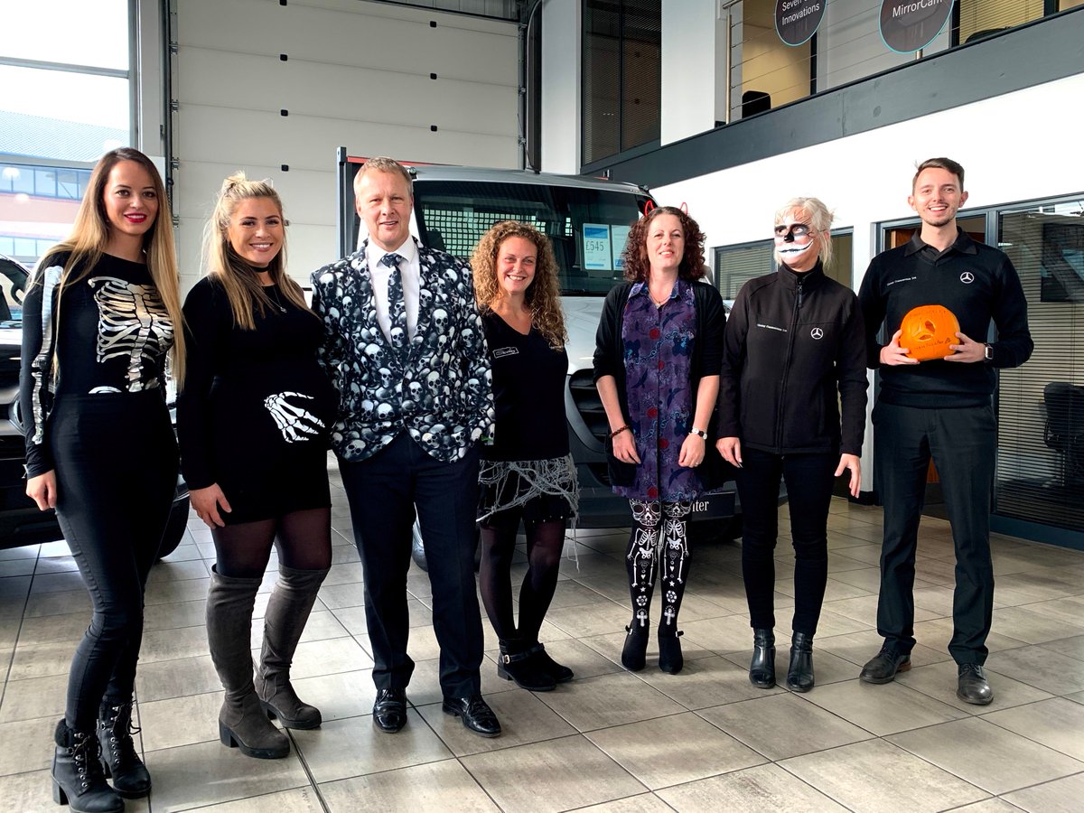 CiceleyMercedes's tweet photo. Our team have been getting everyone into the #Halloween spirit today - we are loving those outfits 👻 (and let's not forget about that pumpkin...🎃)

If you have a #MercedesBenz Commercial Vehicle requirement, why not pop in &amp; pick up a treat? ✨ https://t.co/xVh5JPHFML